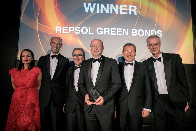  Repsol menerima penghargaan untuk obligasi hijau yang memerangi perubahan iklim
