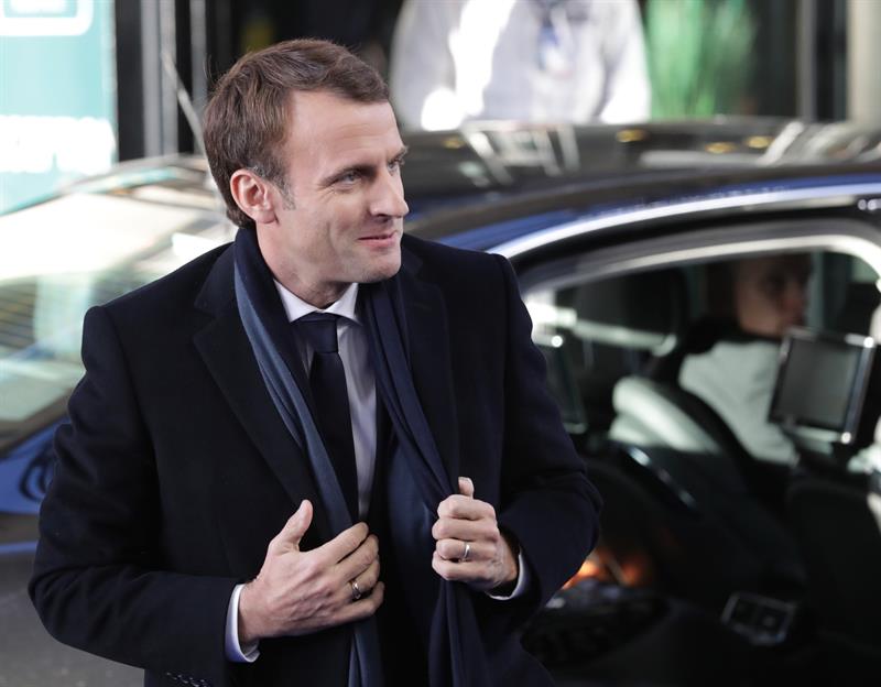  Macron meminta untuk menentukan kriteria upah minimum dan kriteria konvergensi sosial Eropa