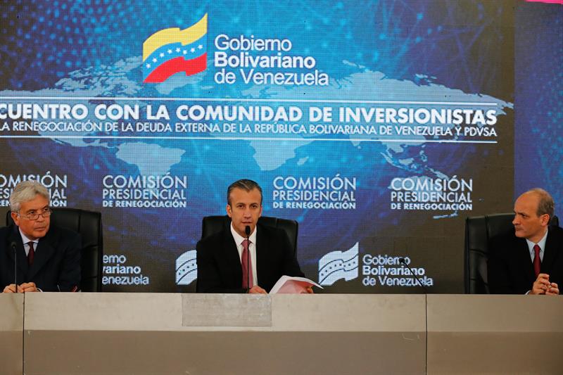  Sebuah asosiasi derivatif keuangan menegaskan "default" Venezuela dan PDVSA