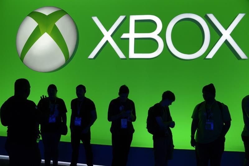  Microsoft menghadirkan konsol Xbox One X baru di Kolombia