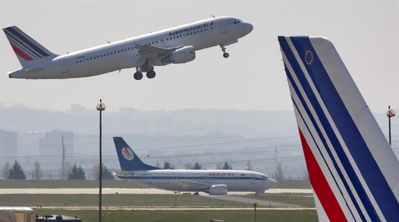  Perancis meminta agar Argentina memperjelas penangkapan awak Air France