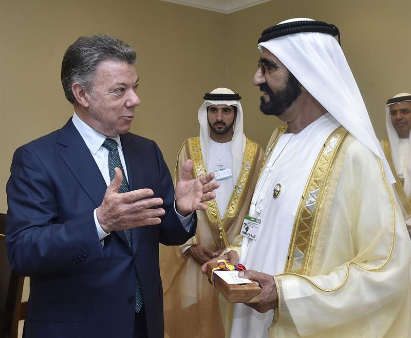  Santos mengatakan bahwa Emirates memiliki "banyak dari apa yang dibutuhkan Kolombia"