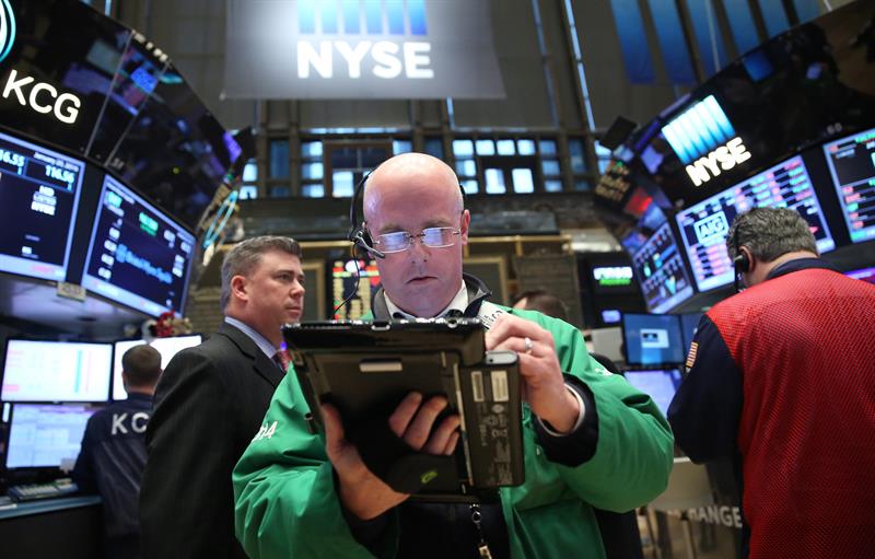  Wall Street membuka sisi negatifnya dan Dow Jones menghasilkan 0,09%