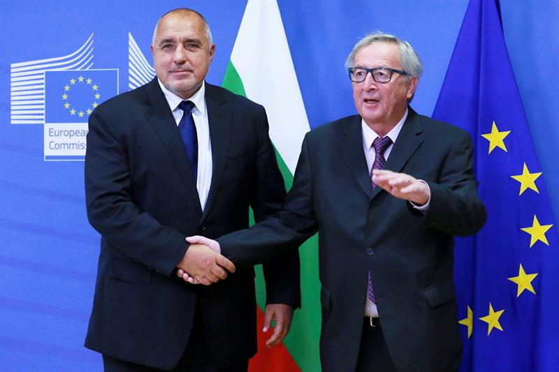  Juncker mendukung Bulgaria untuk bergabung dengan zona euro