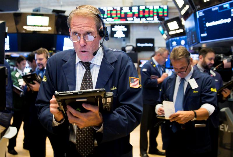  Wall Street membuka lebih tinggi dan Dow Jones maju 0,03%