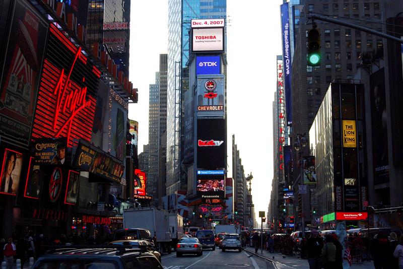  Toshiba akan menghapus logo Times Square-nya di New York untuk pemotongan