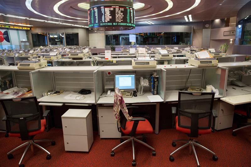  Bursa Hong Kong dibuka dengan kenaikan 0,93 persen