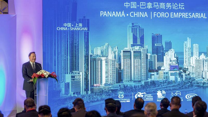  Presiden Varela mencari persaudaraan dengan Shanghai sebagai kota pelabuhan